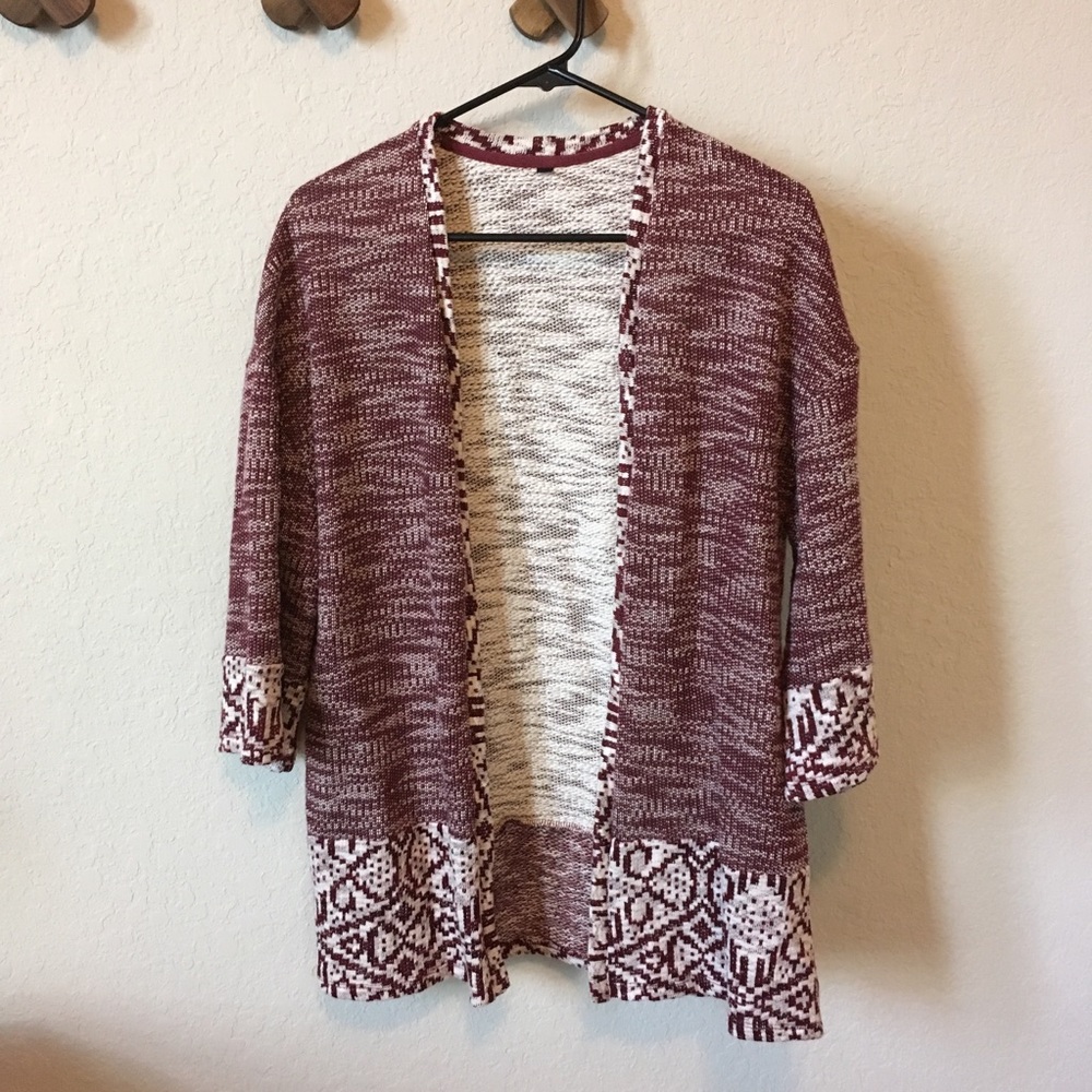 Maroon, patterned cardigan